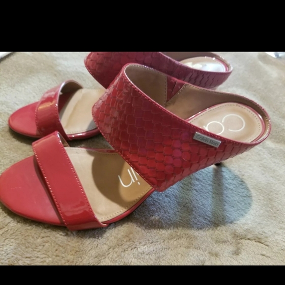 Calvin Klein- Cecily Python Patent Open Toe Heel- Red 6.5 - Picture 5 of 6